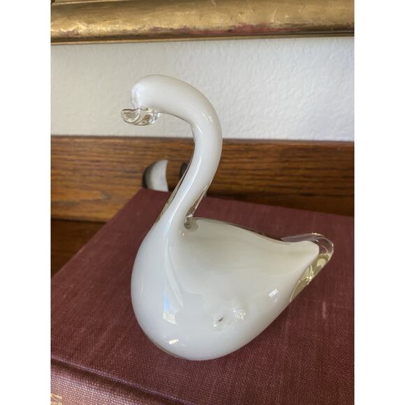 Vintage Hand Blown Glass Swan Art Glass Paperweight Figurine White Swan - Picture 3 of 6